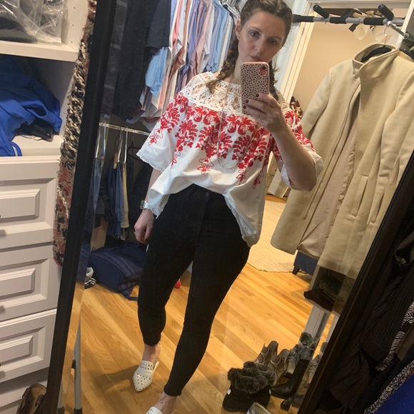 ❤️bundle me❤️Red and white blouse top, size S - Picture 2 of 5